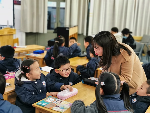 顧老師照(zhào)片3.jpg