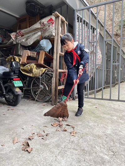 紅(hóng)領巾在行動7.jpg