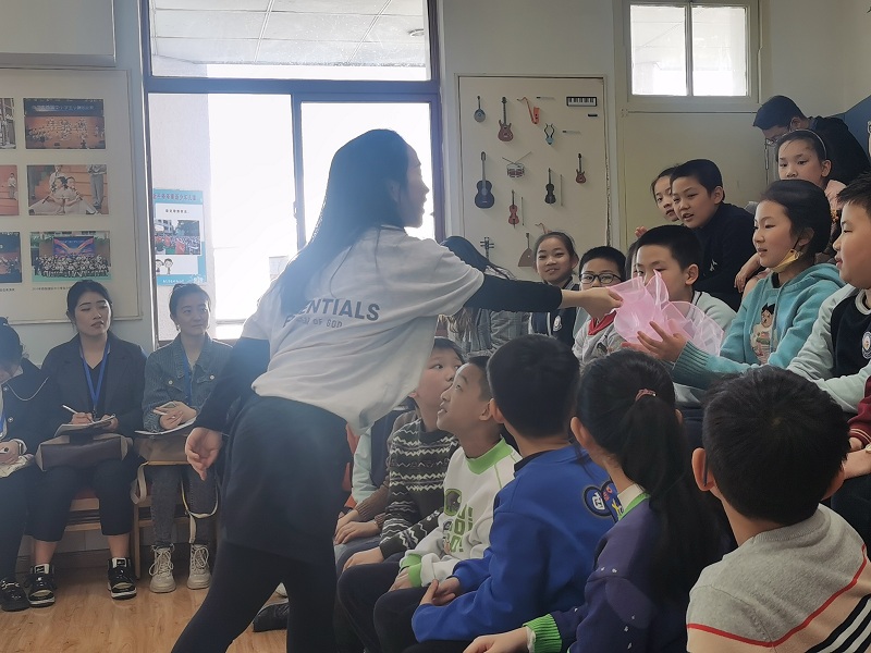 9耿妍上課.JPG