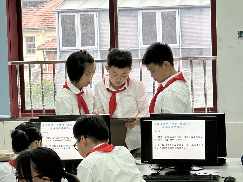 03學生上課現場4.JPG