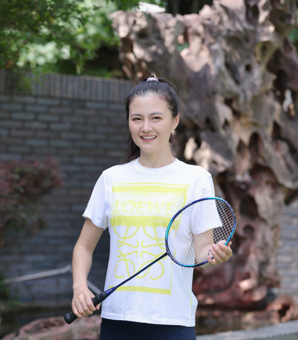 湯鶴老師照(zhào)片.png